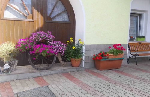 Brez Apartamento | CASA DE VACACIONES IRIS, Trentino, Val di Non, unas vacaciones relajantes en contacto con la naturaleza