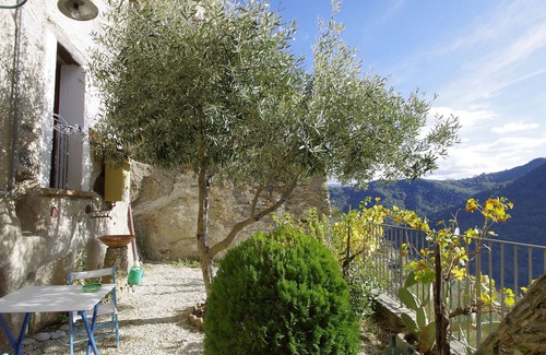 Belmonte Calabro Casa | Casa de vacaciones en el encantador casco antiguo de Belmonte Calabro con vista al mar