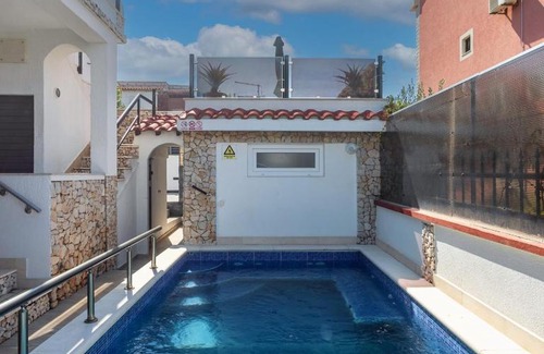 Slatine Apartamento | Holiday House IVA