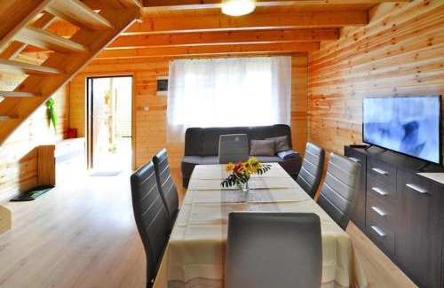Jaroslawiec Casa | Holiday House Jaros awiec near Tropicana Park