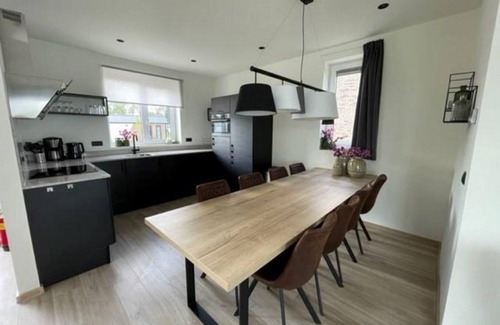 Kerkdriel Casa | Holiday house Kerkdriel for 1 - 8 persons with 4 bedrooms - Holiday home