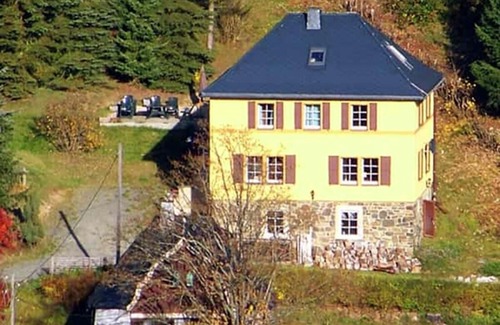 Klingenthal Casa | Holiday house Klingenthal for 1 - 9 persons with 4 bedrooms - Holiday home