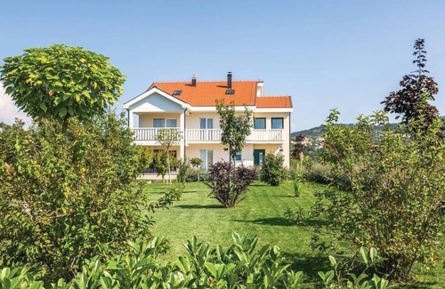 Lovrec Casa | Casa de vacaciones Lovrec para 1 - 14 personas con 6 dormitorios - Casa de vacaciones