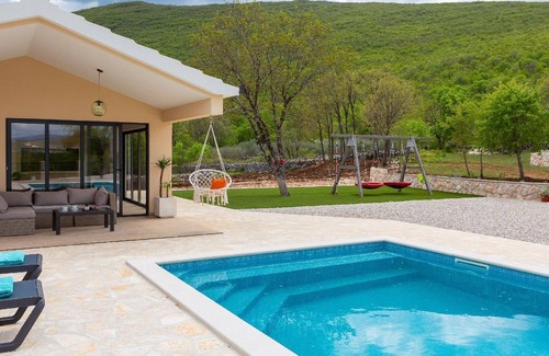 Lovrec Casa | Holiday house Lovrec for 1 - 8 persons with 4 bedrooms - Holiday home