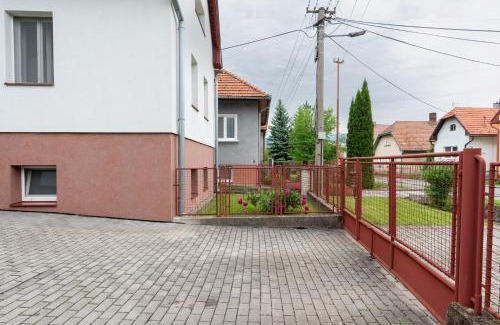 Zavazna Poruba Casa | Holiday House Mária