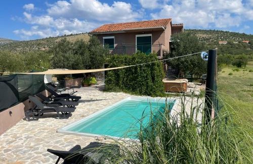 Danilo Biranj Casa | Holiday House Mablo with pool & jacuzzi