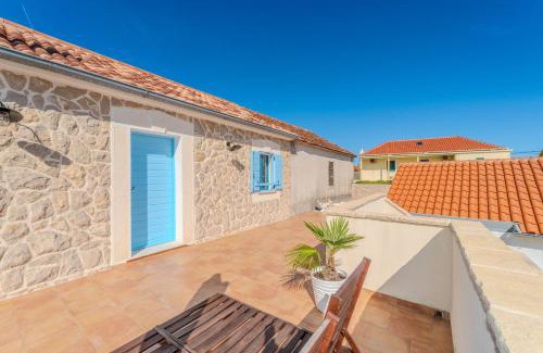 Privlaka Casa | Holiday House Maja in Privlaka with barbecue and private garden - by TA Leut Agency