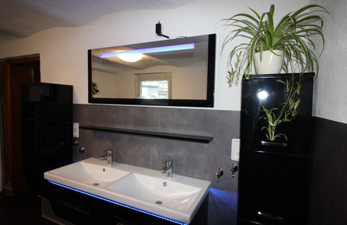 Ortsmitte Casa | Holiday house near Winterberg with sauna and whirlpool up to 12 people