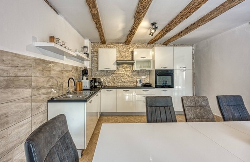 Modrusani Casa | Holiday House Orbanic