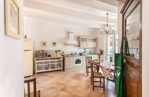 San Costanzo Casa | Casa de vacaciones San Costanzo para 1 - 12 personas con 6 dormitorios - Apartamento dúplex/triplex