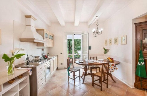 San Costanzo Casa | Casa de vacaciones San Costanzo para 1 - 12 personas con 6 dormitorios - Apartamento dúplex/triplex