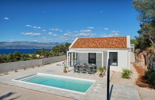 Sutivan Villa | Holiday house Sunset Haven 2