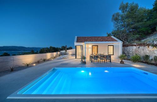 Sutivan Villa | Holiday house Sunset Haven 2