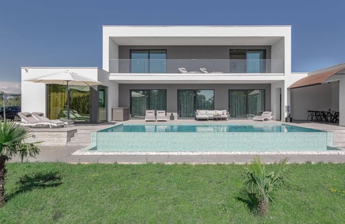 Svetvincenat Casa | Casa de vacaciones Svetvinčenat para 1 - 10 personas con 5 dormitorios - Casa de vacaciones