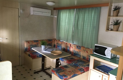 Viareggio Chalet De Esquí | Holiday House Viareggio for 1 t/m 5 Persons With 2 Bedrooms - Holiday Chalet