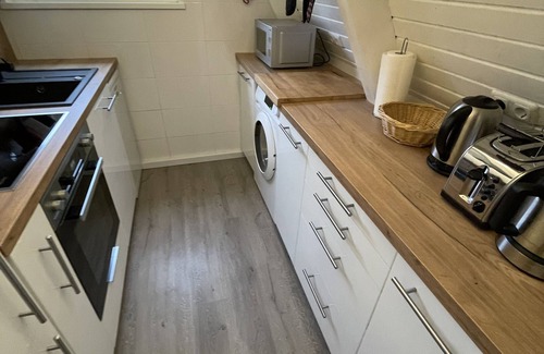 Damp Casa | Casa de vacaciones con chimenea, cerca de la playa, perros bienvenidos