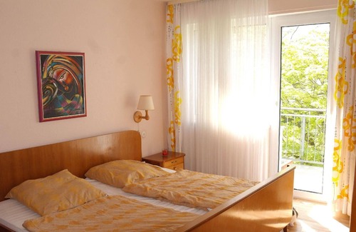 Bierstadt Casa | Holiday house Wiesbaden for 1 - 4 persons with 3 bedrooms - Row house