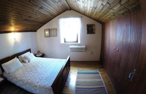 Lozisca Casa | Holiday house with a parking space Lozisca, Brac - 15444