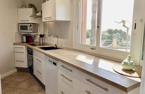 Lloret de Mar Apartamento | Apartamento (4 pers) con piscina + vistas al mar + jardín, cerca de la ciudad