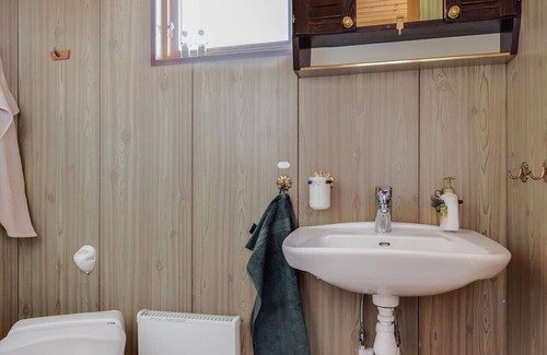 Korsveka Casa | Holiday house with jacuzzi near nature | SE02021