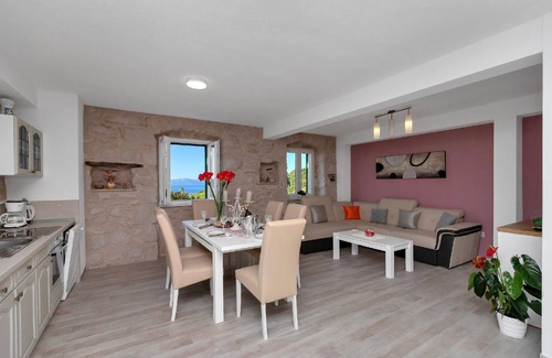 Blato Casa | Casa de vacaciones Živogošće para 1 - 6 personas con 3 dormitorios - Casa pareada