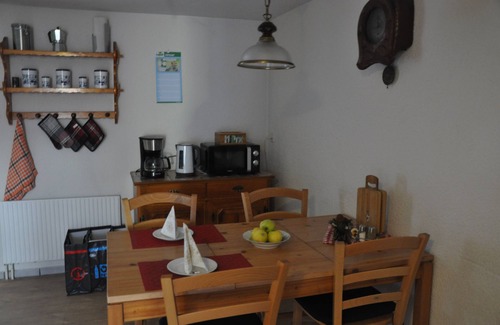 Ruti Apartamento | Vacaciones en Glarnerland en el corazón de la naturaleza Apartamento 1 "Kaminzauber"