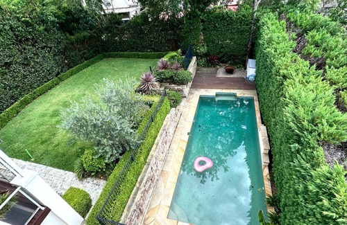 Northwood Casa | Holiday in this beautiful harbourside retreat, close to everything you need.