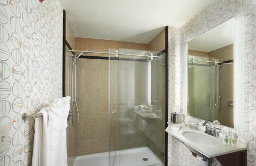 Asheville Hotel | Holiday Inn Asheville East-Blue Ridge Pkwy by IHG