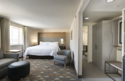 West Bloomington Hotel | Holiday Inn : Bloomington W MSP Airport Area by IHG