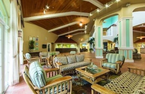 Port Canaveral Complejo | Holiday Inn Cape Canaveral Beach Resort-2-suite