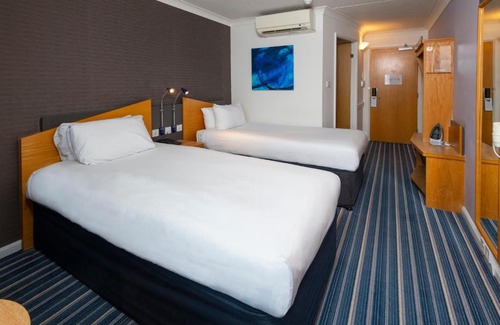 Birmingham City Centre Hotel | Holiday Inn Express Birmingham - Snow Hill by IHG