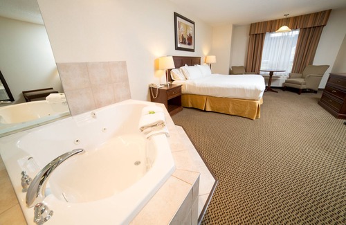 Drayton Valley Hotel | Holiday Inn Express Hotel & Suites Drayton Valley by IHG