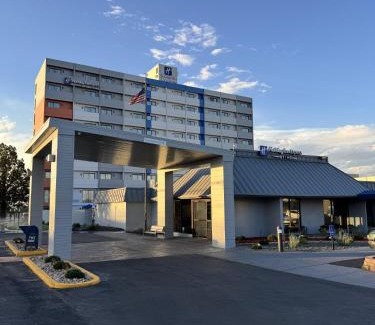 Denver Hotel | Holiday Inn Express Denver Central - North