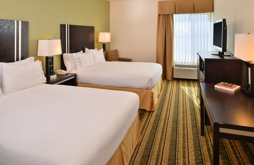 Northwest Berkeley Hotel | Holiday Inn Express Hotel & Suites Berkeley, an IHG Hotel