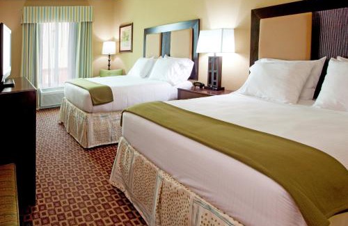 Jacksonville Hotel | Holiday Inn Express Hotel & Suites Chaffee - Jacksonville West by IHG