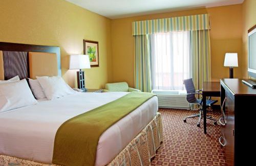 Jacksonville Hotel | Holiday Inn Express Hotel & Suites Chaffee - Jacksonville West by IHG