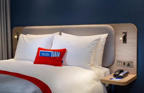 Paceville Hotel | Holiday Inn Express - Malta by IHG