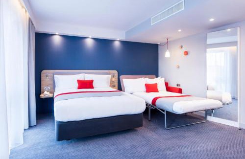 Paceville Hotel | Holiday Inn Express - Malta by IHG