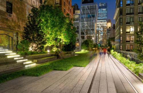 Chelsea Hotel | Holiday Inn Express NYC Chelsea - NoMad Area by IHG