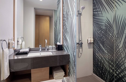 Orchard Hotel | Holiday Inn Express Singapore Orchard Road by IHG