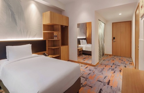 Orchard Hotel | Holiday Inn Express Singapore Orchard Road by IHG