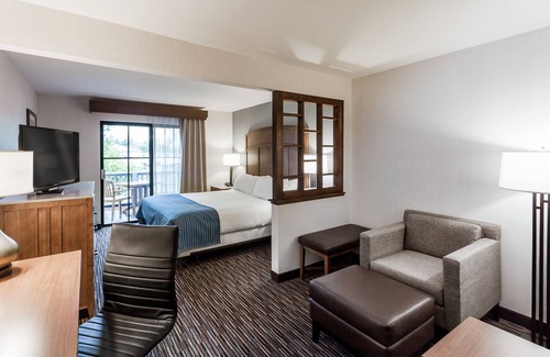 Carpinteria Hotel | Holiday Inn Express Hotel & Suites Carpinteria by IHG