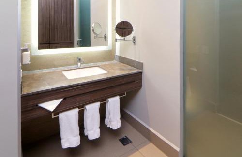San Pedro Garza García Hotel | Holiday Inn Express & Suites Monterrey Valle by IHG