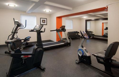 Nashville Hotel | Holiday Inn Express & Suites Nashville-I-40 & I-24(Spence Lane) by IHG