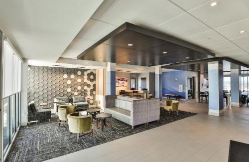 Metrocenter - North Rhodes Park Hotel | Holiday Inn Express & Suites - Nashville MetroCenter Downtown by IHG