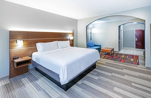 Amarillo Hotel | Holiday Inn Express & Suites East Amarillo by IHG