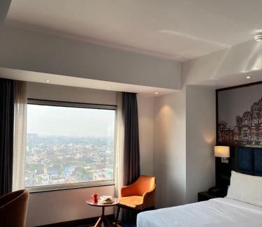 Jaipur Hotel | Holiday Inn Express & Suites Jaipur Gopalpura by IHG