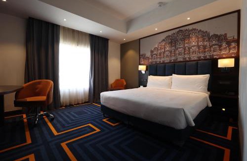 Jaipur Hotel | Holiday Inn Express & Suites Jaipur Gopalpura by IHG