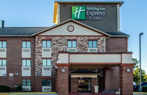 Olathe Hotel | Holiday Inn Express & Suites Olathe South, an Ihg Hotel