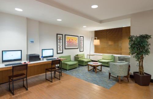 Garment District Hotel | Holiday Inn Express - Times Square by IHG